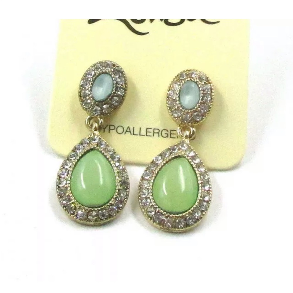 🔲popular cool gemstone stud 🔲